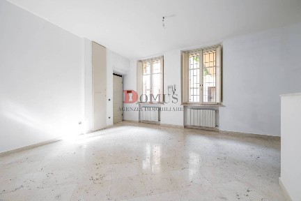 Bilocale ottimo stato, piano terra, Centro, Mantova