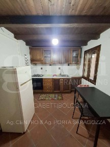 Bilocale via San Felice, San Felice, Bologna