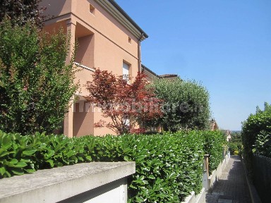 Appartamento ottimo stato, su più livelli, Centro, Castel San Pietro Terme