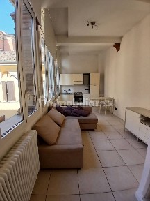 Bilocale ottimo stato, su più livelli, Centro, Budrio