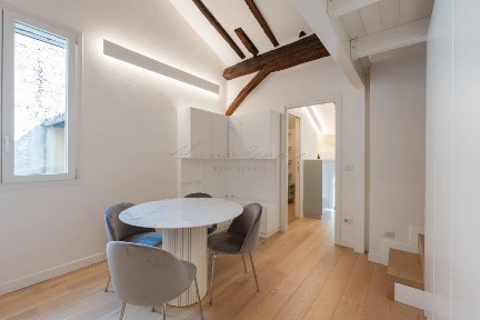 Trilocale via Santo Stefano 87, Santo Stefano, Bologna
