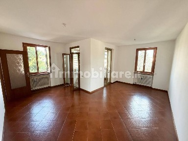 Lomazzo, Via Ceresio, 18