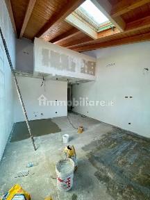 Bilocale vicolo Quinterio, Centro, Veniano