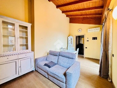 Trilocale via Ticino 6, Centro, Fino Mornasco
