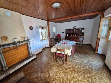 Trilocale via Selva, Centro, Stazzona