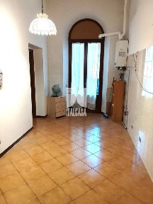 Bilocale piazza Adolfo Viterbi 1, Centro, Mantova