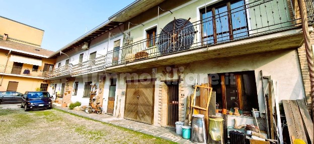Mozzate, Via Giacomo Matteotti, 19