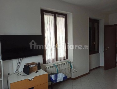 Longone al Segrino, Via Risorgimento, 8
