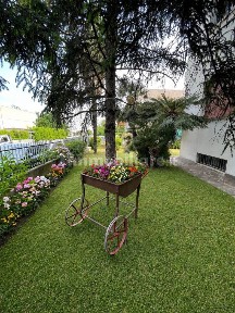 Appartamento buono stato, primo piano, Centro, Castel San Pietro Terme