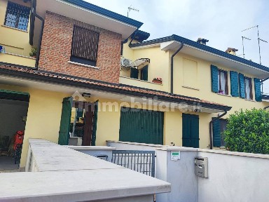 Quadrilocale ottimo stato, su più livelli, Centro, Sabbioneta