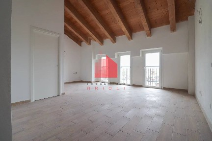 Trilocale ottimo stato, piano terra, Poggio Rusco