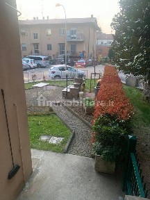 Appartamento buono stato, piano terra, Centro, Dozza