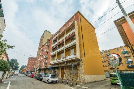 Trilocale via Raffaele Bombelli, Borgo Panigale, Bologna