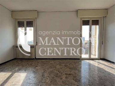 Mantova, Centro, viale repubblica