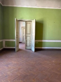 Appartamento ottavo piano, Centro, Mantova