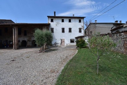 Rustico via San Vigilio 14, San Vigilio, Castiglione delle Stiviere