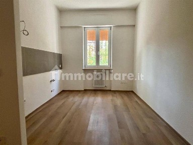 Trilocale ottimo stato, primo piano, Centro, Mantova