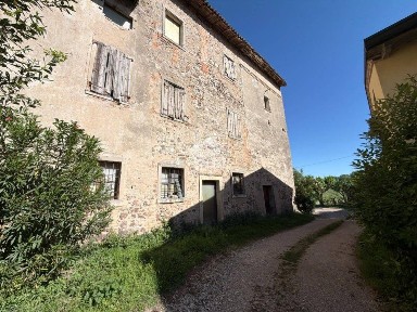 Rustico Strada Tarsi 15, Monzambano