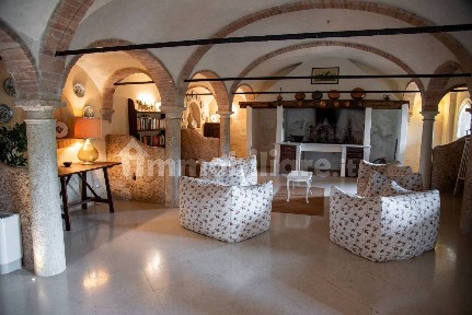 Borgo Virgilio, Via Argine Scorzarolo, 2