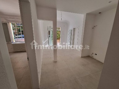 Trilocale via Dionisio Calvart, Bolognina, Bologna
