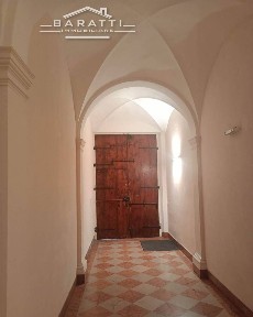 Bilocale piazza Dante, Centro, Mantova