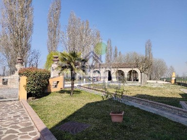 Cascina Asola, Strada Seriole Campagnotti 19, Asola
