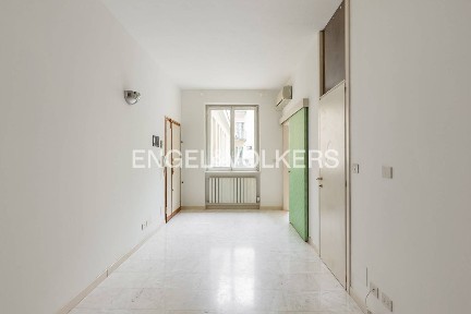 Bilocale Galleria Camillo Benso di Cavour 4, Centro Storico, Bologna