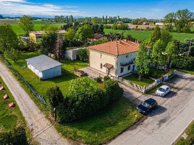 Quadrilocale via Massumatico 1545, San Pietro in Casale