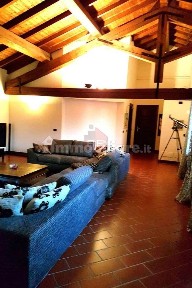 Rustico, da ristrutturare, 550 m², Gonzaga