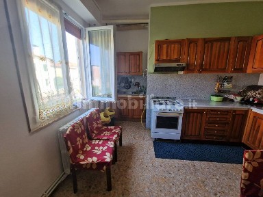 Quadrilocale buono stato, primo piano, Centro, Pomponesco