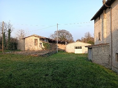 Monzambano, Strada Sale, 29