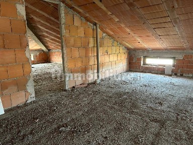 Rustico, da ristrutturare, 90 m², Soave, Porto Mantovano