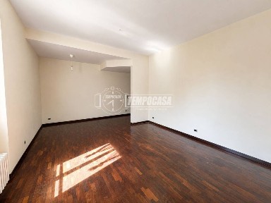 Appartamento via Dionisio Calvart 58, Bolognina, Bologna