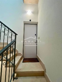 Trilocale ottimo stato, primo piano, Centro, Mantova