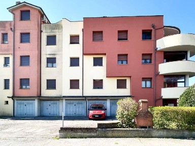 Molinella, Via Don Primo Angelini, 16