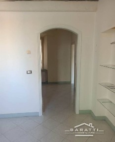 Appartamento buono stato, piano rialzato, Mantova