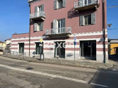 Negozio - Locale commerciale in Vendita