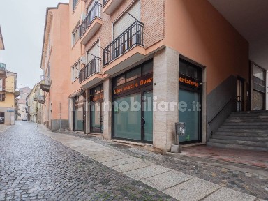 Asti, Centro Storico, Via Garetti