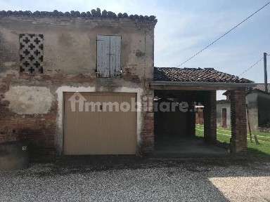 Cascina 1173 m², Centro, San Benedetto Po