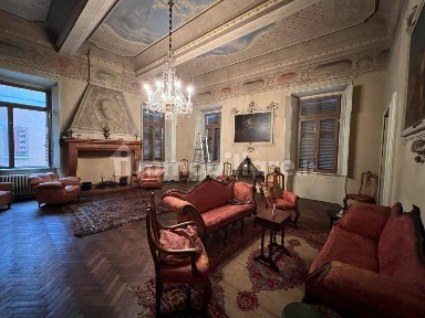 Mantova, Centro, Via Filippo Corridoni