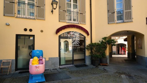 Asti, Centro Storico, Piazza Italia