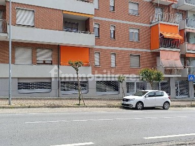 Locale commerciale in Vendita