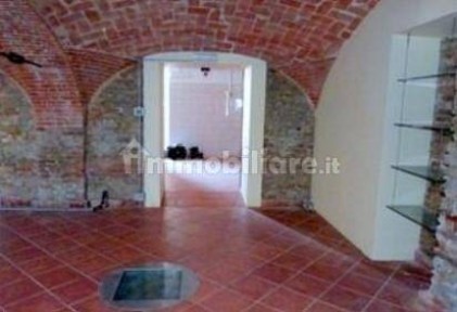 Canelli, Via i Maggio, 27