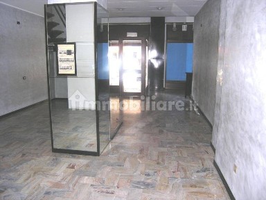 Asti, Stazione, Via Cavour