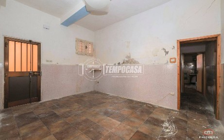 Trilocale vicolo Brullo, Centro Storico, Imola