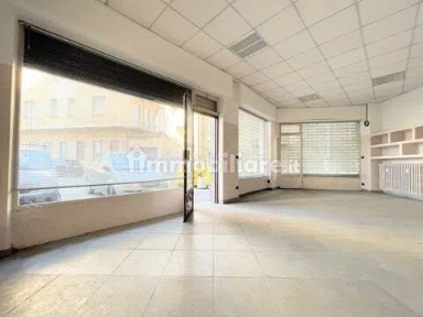 Asti, Corso alla Vittoria - Parco della Resistenza, Piazzale Vittoria, 9