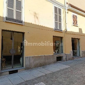 Asti, Centro Storico, via Cesare Balbo, 21-23