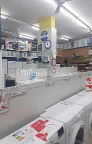 Negozio di casalinghi in Vendita