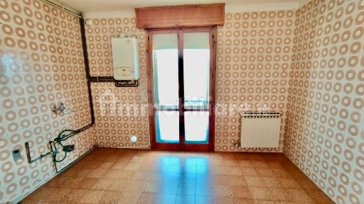 Trilocale buono stato, secondo piano, Centro, Magnacavallo