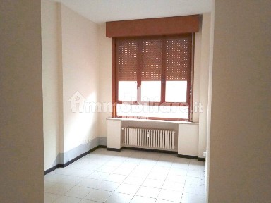 Quadrilocale da ristrutturare, piano rialzato, Centro, Mantova